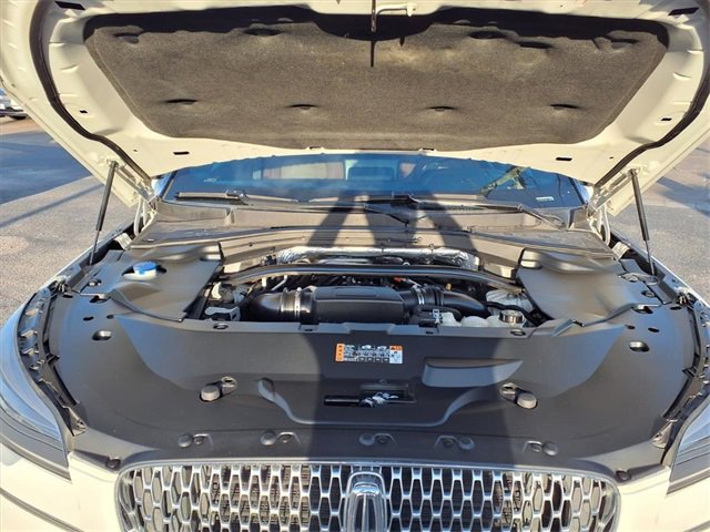 Used 2020 Lincoln Aviator Reserve w/ Elements Package Plus image 3