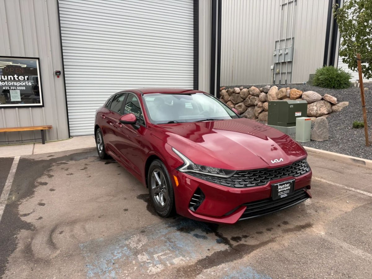 Used 2022 Kia K5 LXS FWD image 13