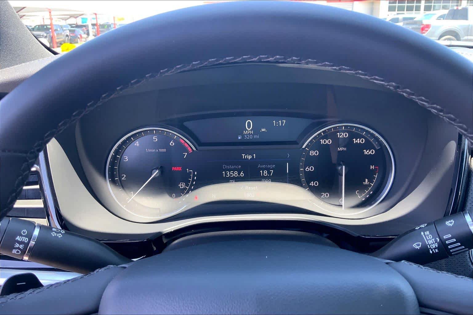 Used 2025 Cadillac XT6 Luxury FWD image 26