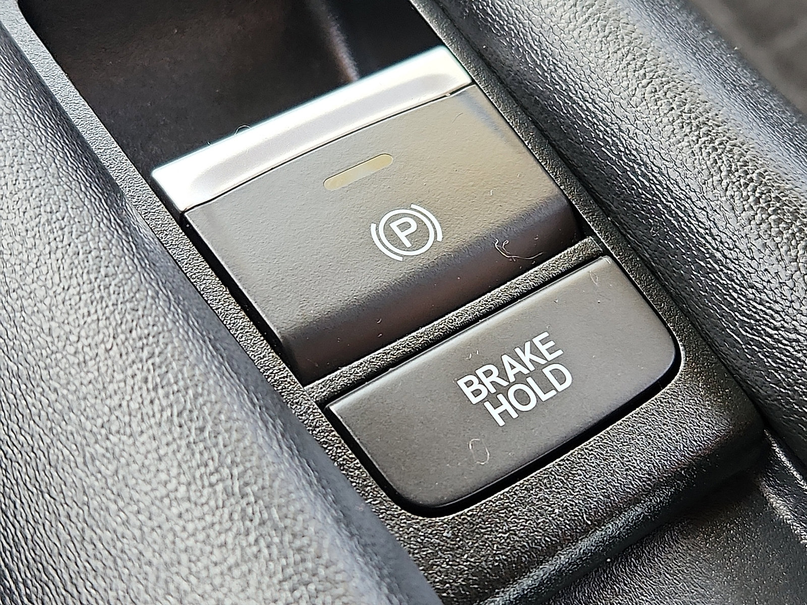 Used 2023 Honda HR-V LX image 23