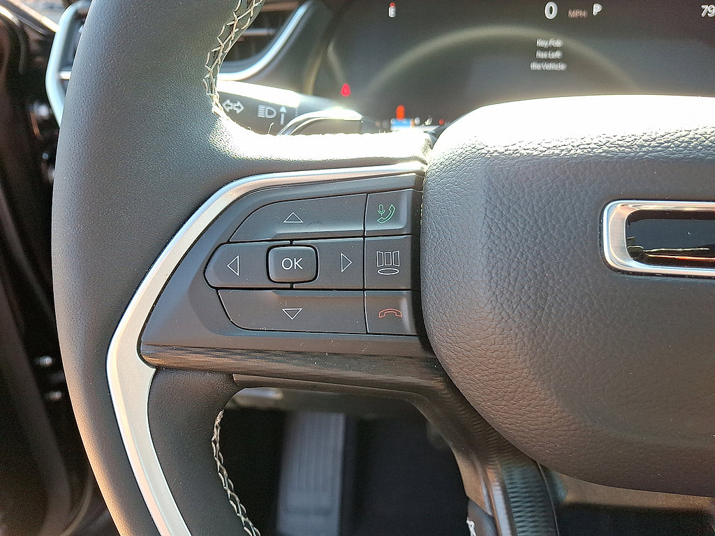 Certified 2025 Jeep Grand Cherokee L Altitude AWD/4WD image 9