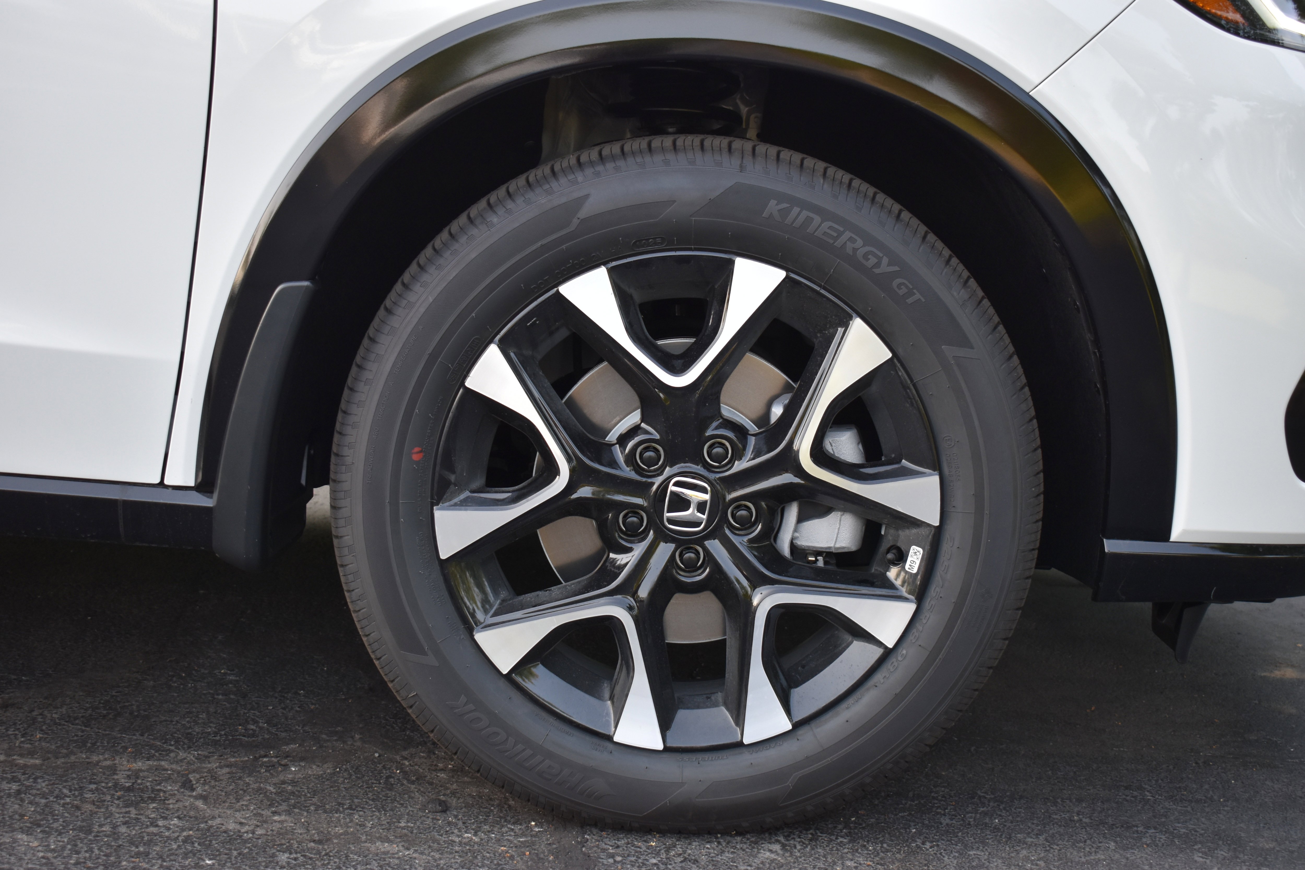 New 2026 Honda HR-V EX-L image 10