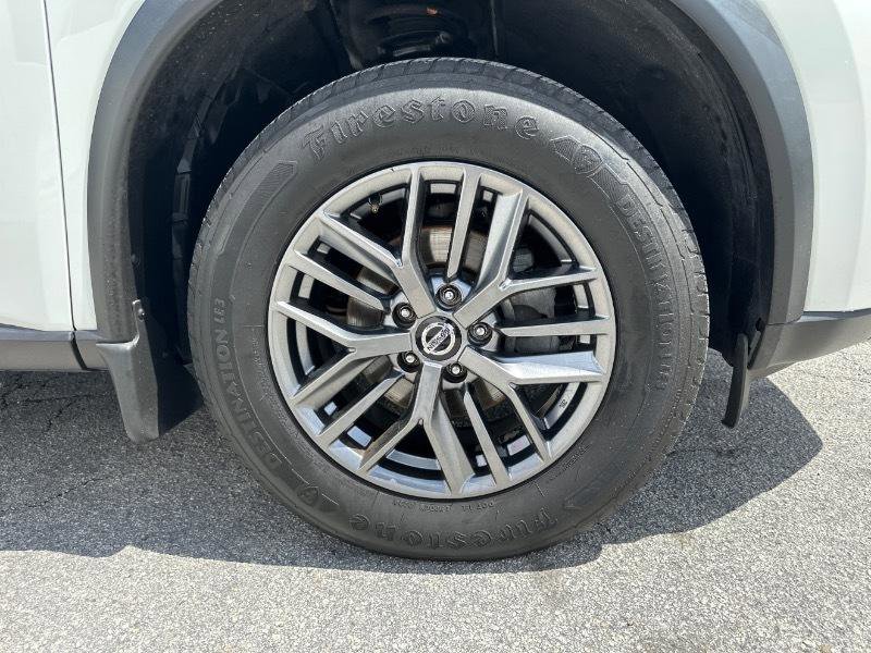 Used 2021 Nissan Rogue S image 30