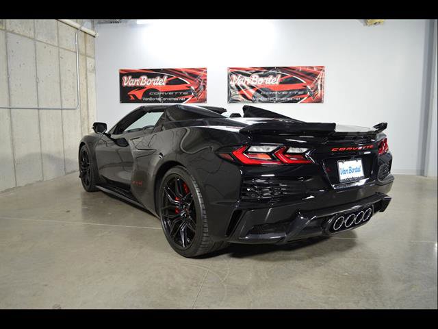 Used 2023 Chevrolet Corvette Z06 w/ Battery Protection Package image 9