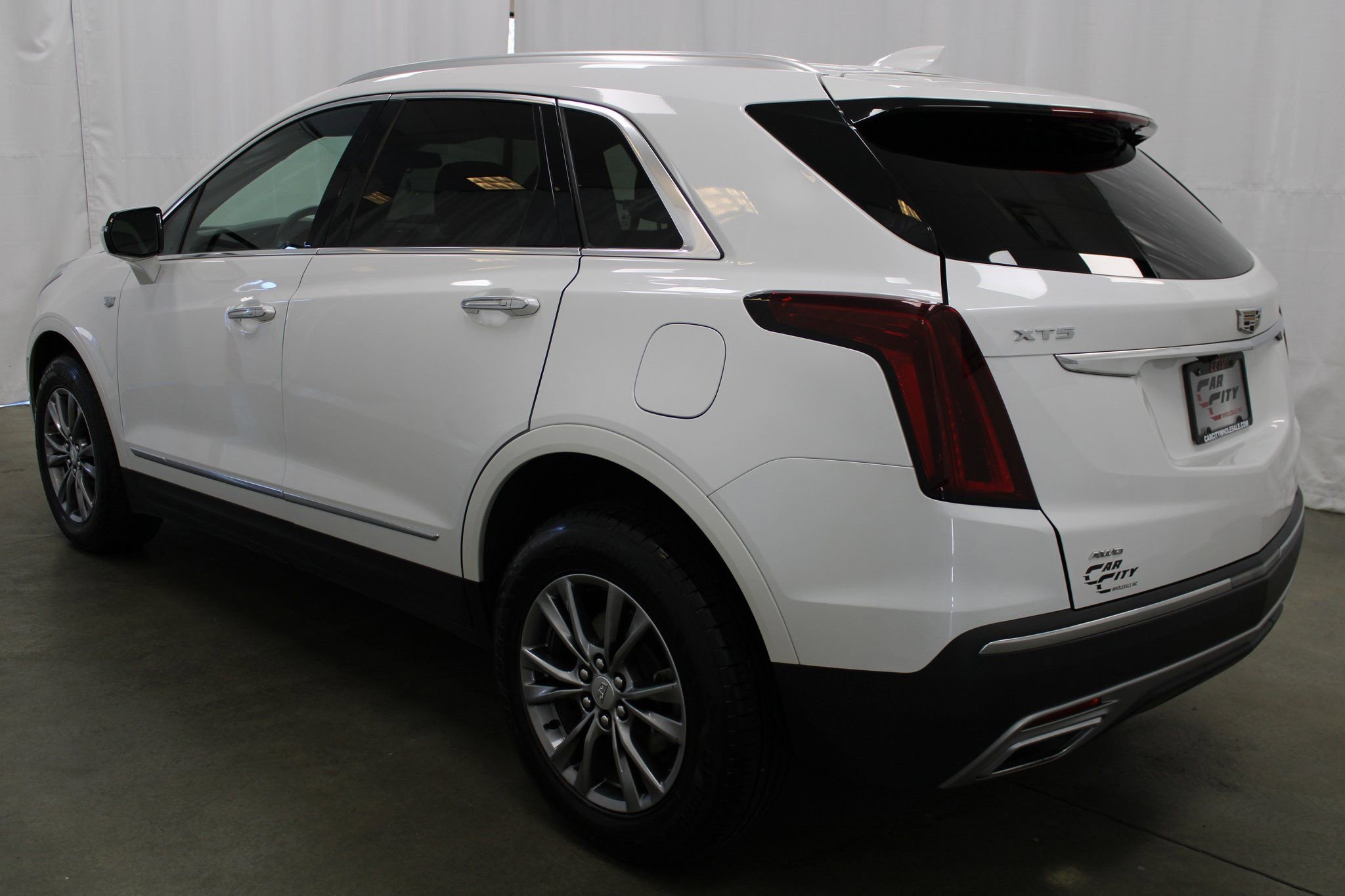 Used 2023 Cadillac XT5 Premium Luxury image 8