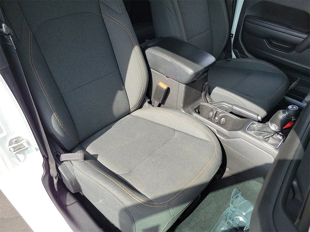 Used 2024 Jeep Wrangler Sport S image 21