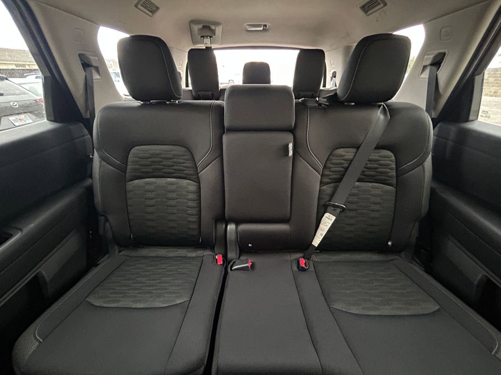 Used 2025 Nissan Pathfinder SV image 41