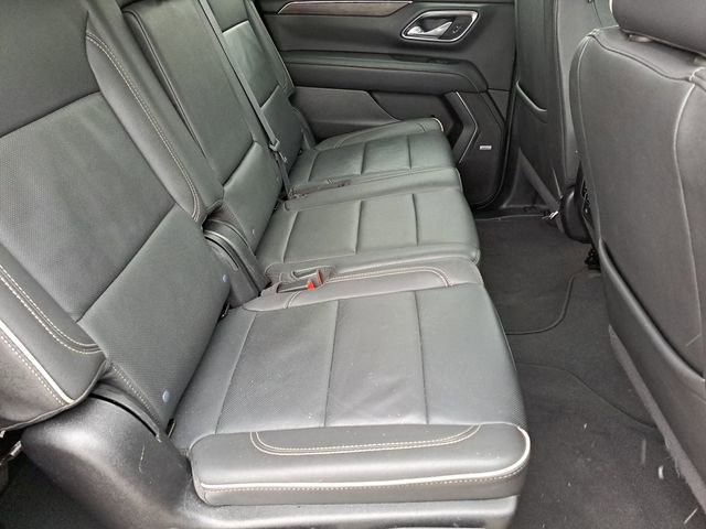 Used 2024 Chevrolet Suburban Premier image 27