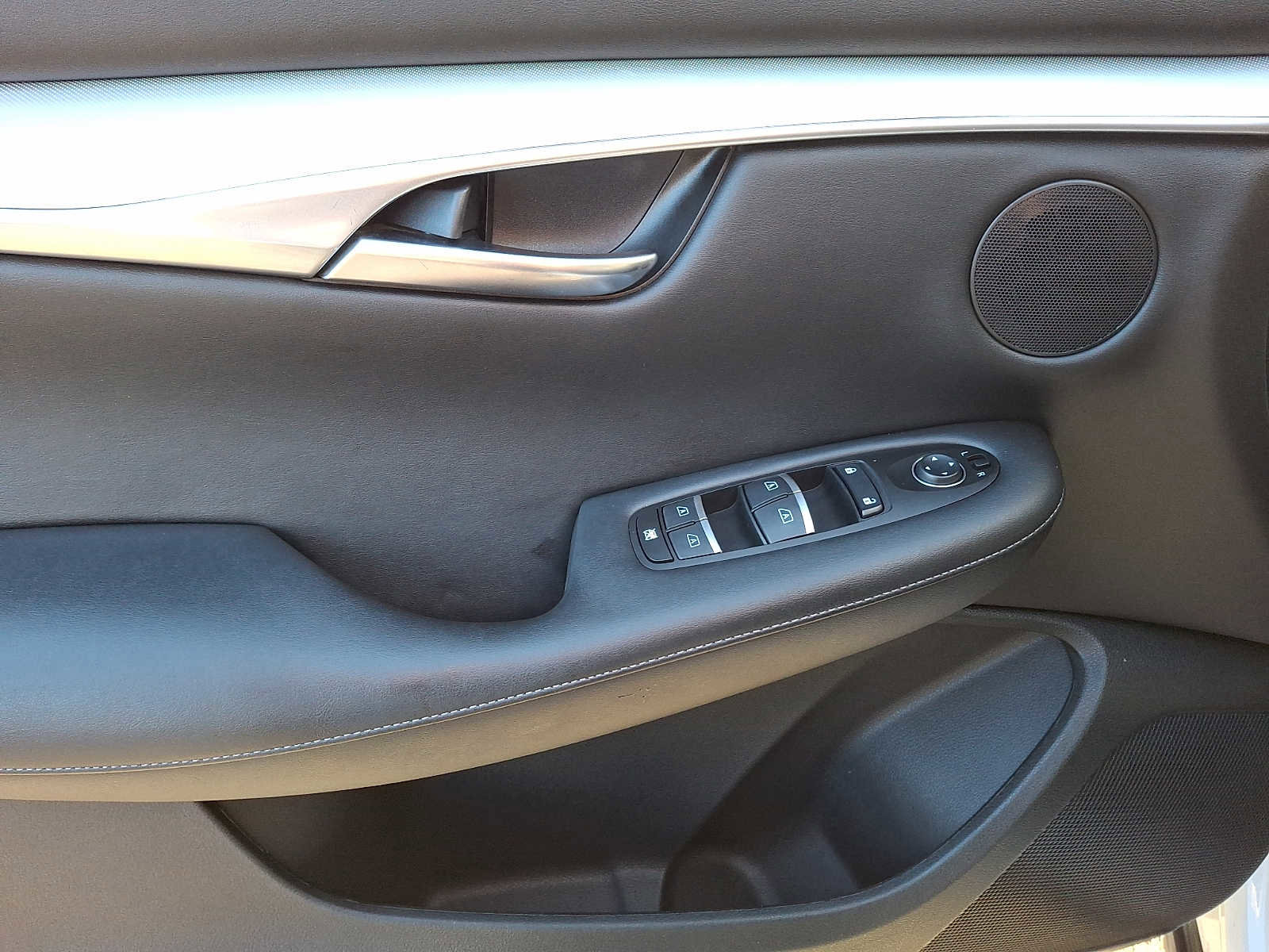 Used 2020 INFINITI QX50 Essential w/ Edition 30 Package image 8