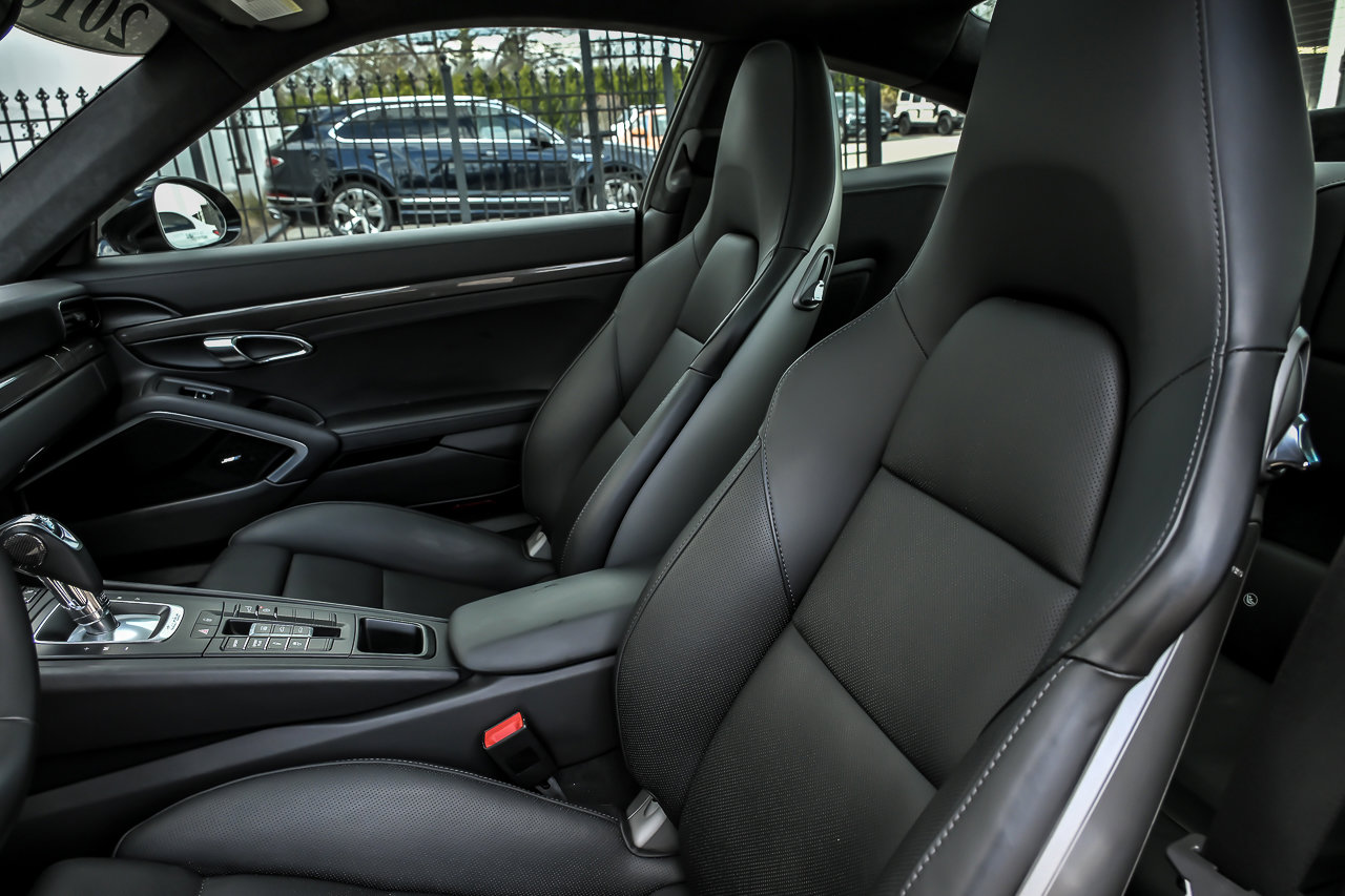 Used 2016 Porsche 911 Turbo image 23