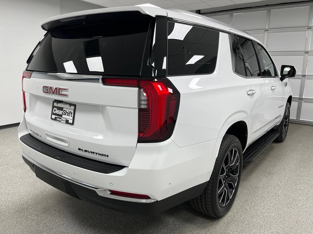 Used 2025 GMC Yukon Elevation AWD/4WD image 10