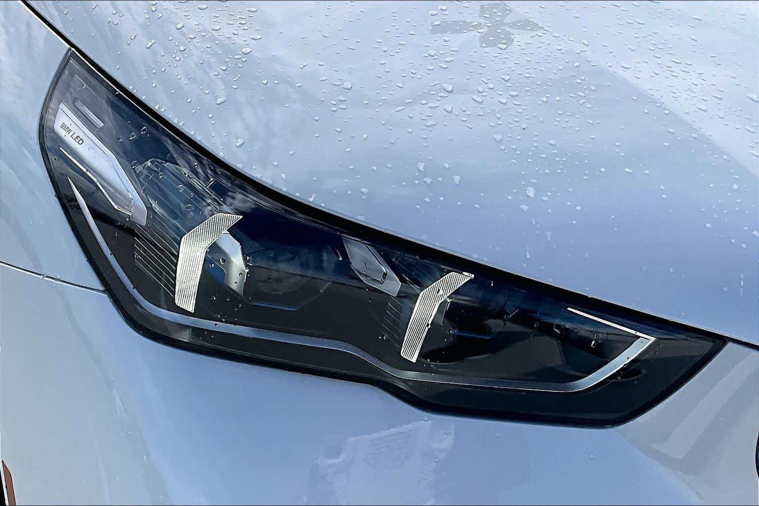 Used 2027 BMW 530i w/ Premium Package RWD image 13