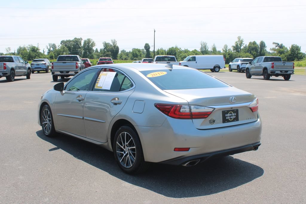 Used 2018 Lexus ES 350 w/ Luxury Package w/Wood Trim FWD image 7