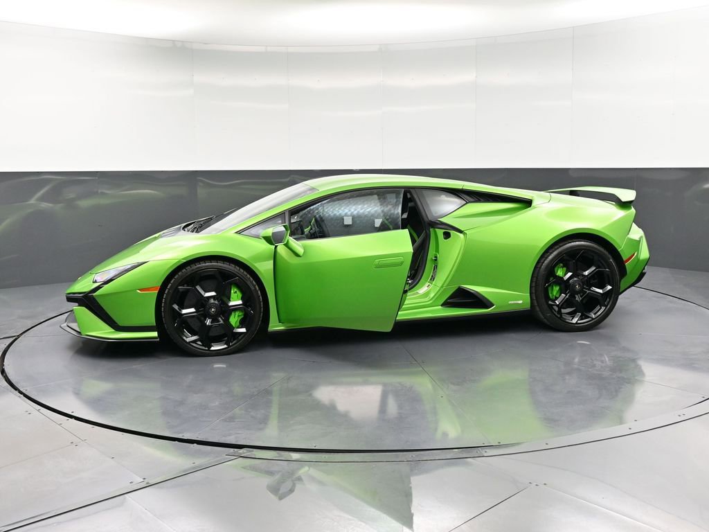 Used 2023 Lamborghini Huracan Tecnica RWD image 35
