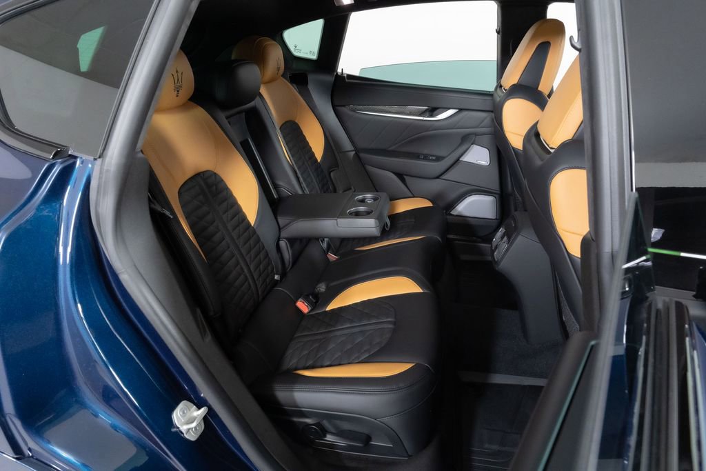 Used 2024 Maserati Levante Trofeo image 38