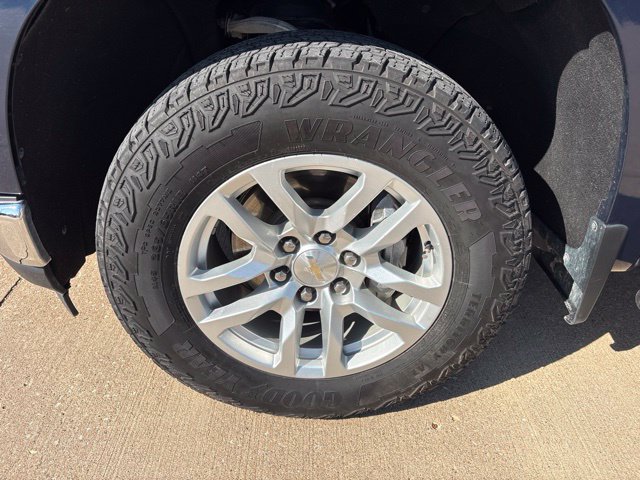 Used 2022 Chevrolet Silverado 1500 LT AWD/4WD image 52