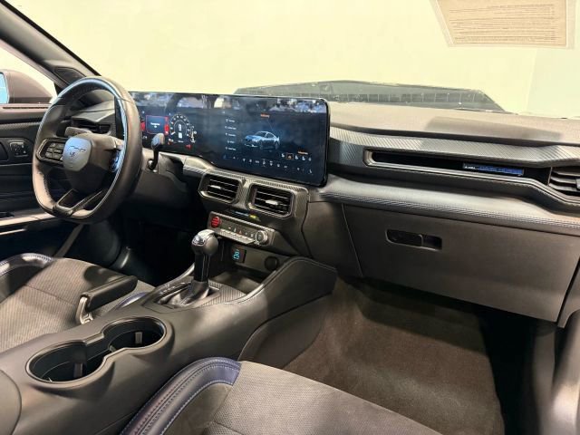 Used 2025 Ford Mustang Dark Horse image 77