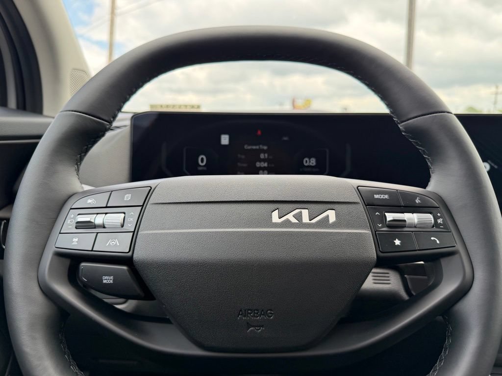 New 2026 Kia Sportage SX FWD image 12