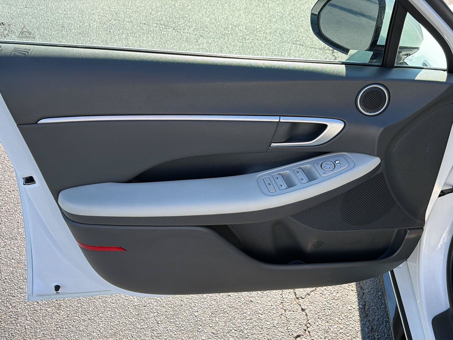 Used 2025 Hyundai Sonata SEL FWD image 15