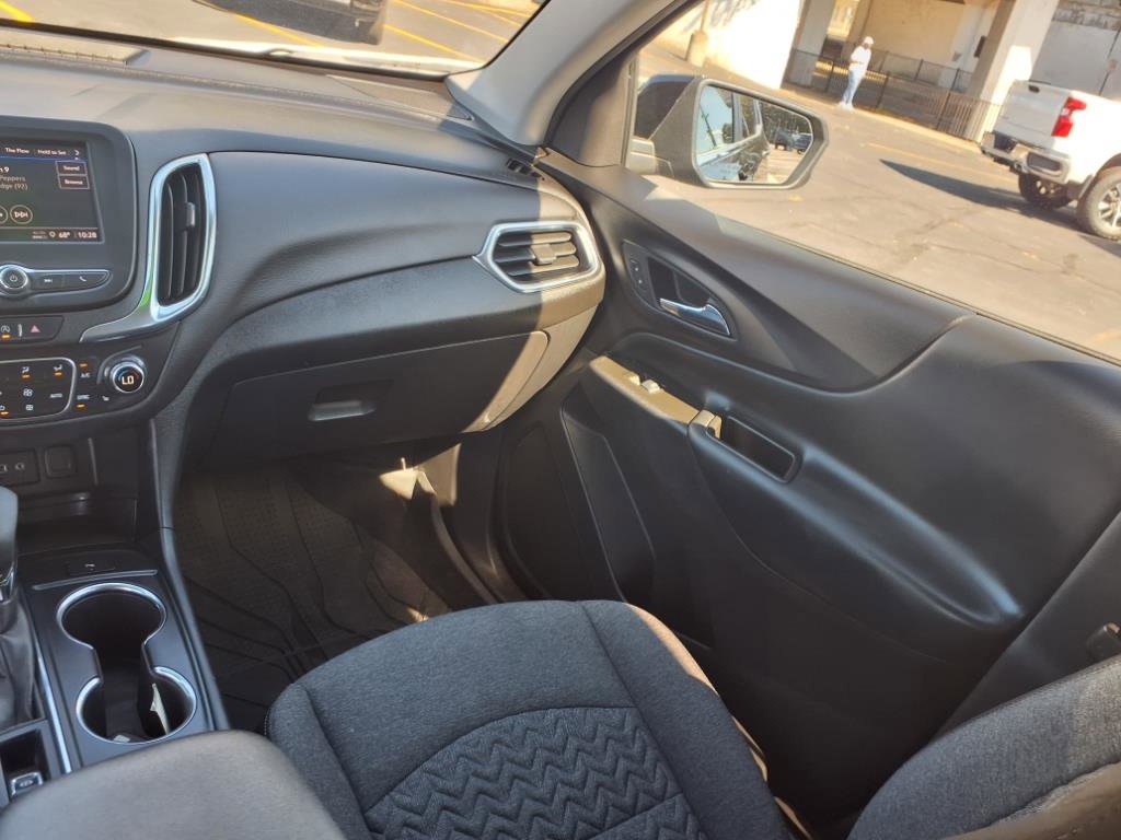 Used 2024 Chevrolet Equinox LT w/ LPO, Floor Liner Package image 17