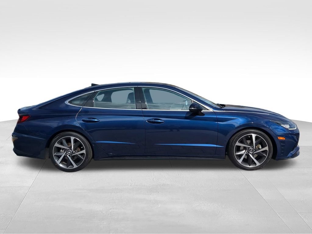 Used 2022 Hyundai Sonata SEL Plus w/ Cargo Package FWD image 3