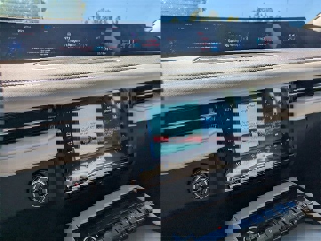 New 2025 Lincoln Navigator Reserve image 8