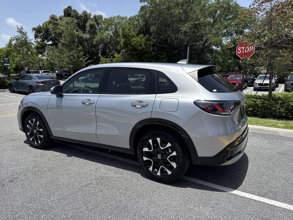 Used 2026 Honda HR-V EX-L image 12