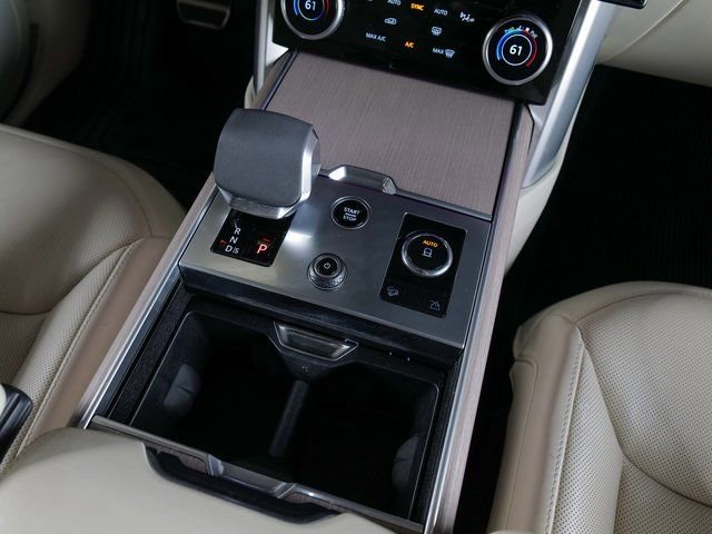 Used 2023 Land Rover Range Rover SE AWD/4WD image 13