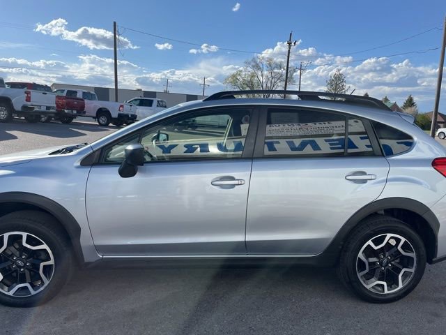 Used 2017 Subaru Crosstrek 2.0i AWD/4WD image 7