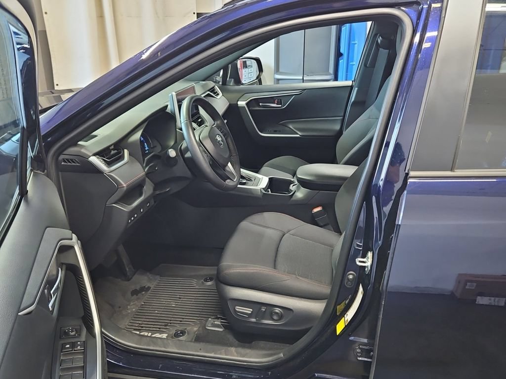 Used 2023 Toyota RAV4 SE w/ Weather & Moonroof Package AWD/4WD image 3