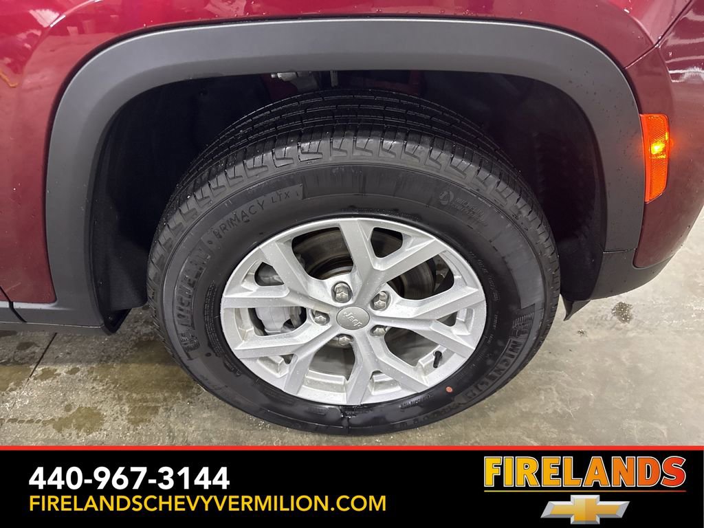 Used 2023 Jeep Grand Cherokee Limited image 43