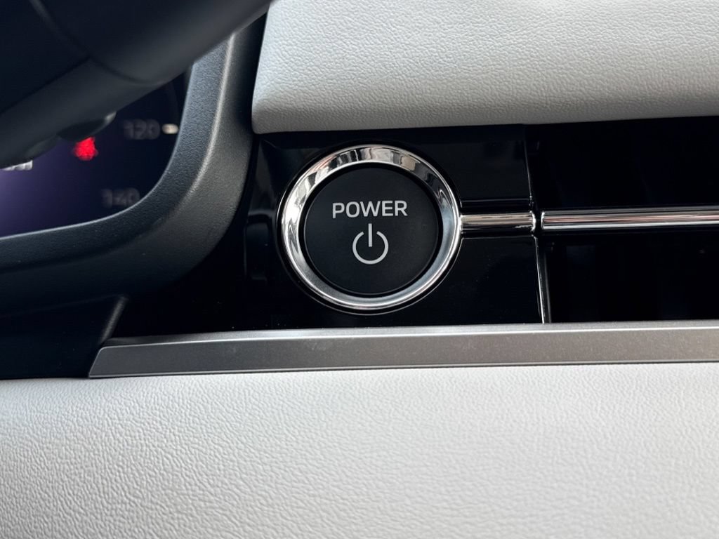 New 2026 Mitsubishi Outlander SEL AWD/4WD image 17