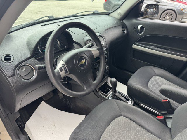 Used 2009 Chevrolet HHR LT FWD image 10