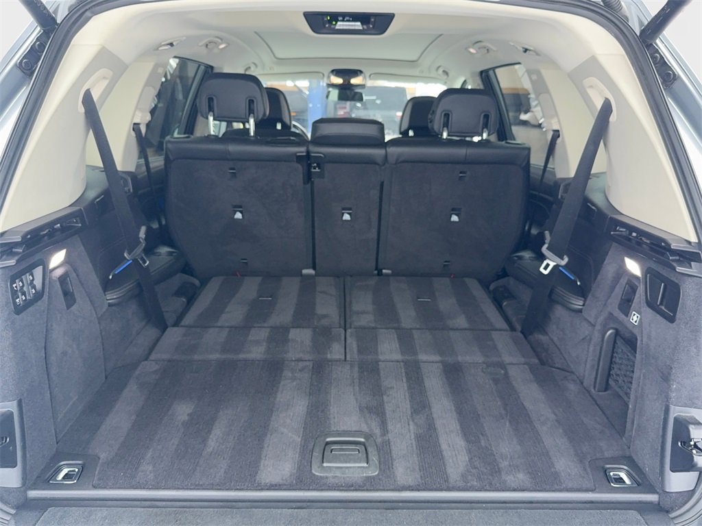 Used 2024 BMW X7 xDrive40i image 12