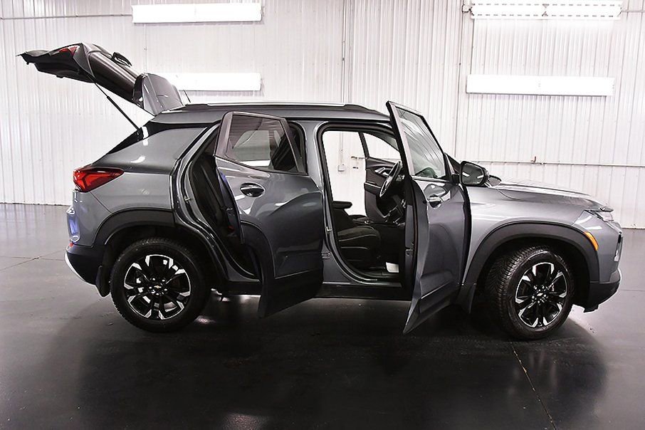 Used 2021 Chevrolet TrailBlazer LT w/ Convenience Package image 31