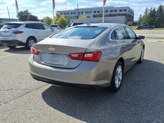 Used 2025 Chevrolet Malibu LT FWD image 5