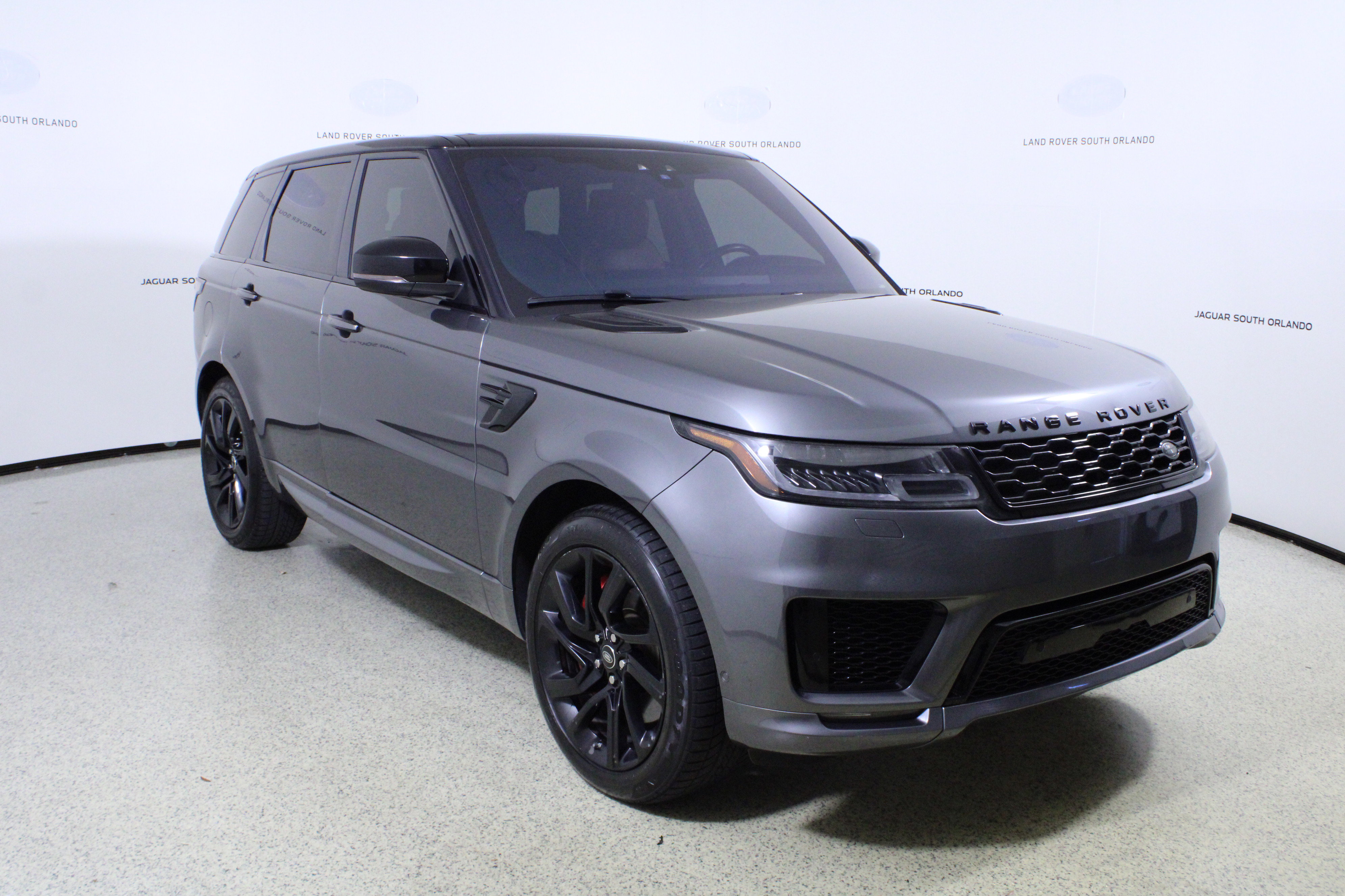 Used 2018 Land Rover Range Rover Sport HSE Dynamic image 3