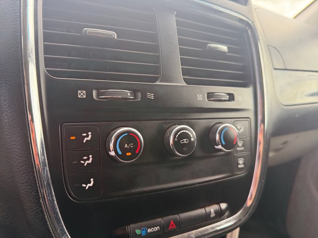 Used 2013 RAM C/V Tradesman FWD image 27