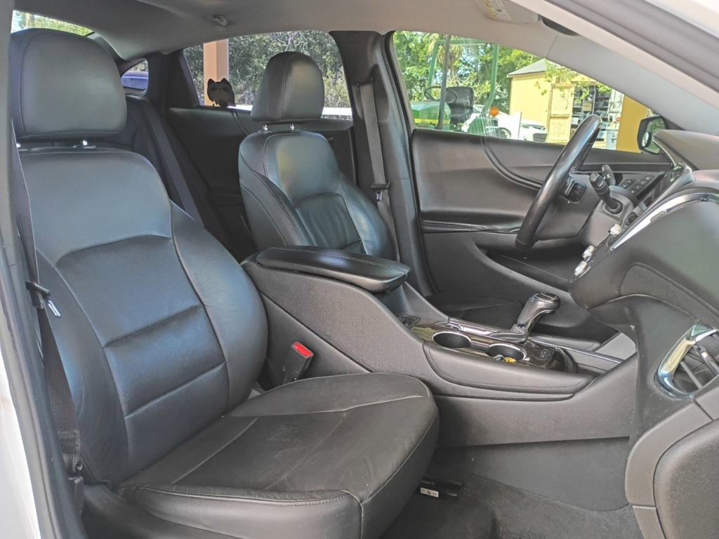 Used 2019 Chevrolet Malibu Premier w/ Sun and Wheel Package image 20