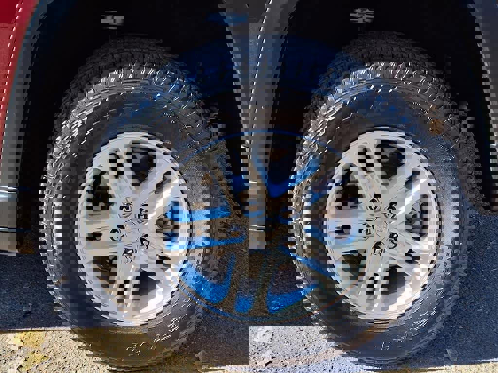 Used 2023 Jeep Grand Cherokee Laredo w/ Luxury Tech Group I image 9