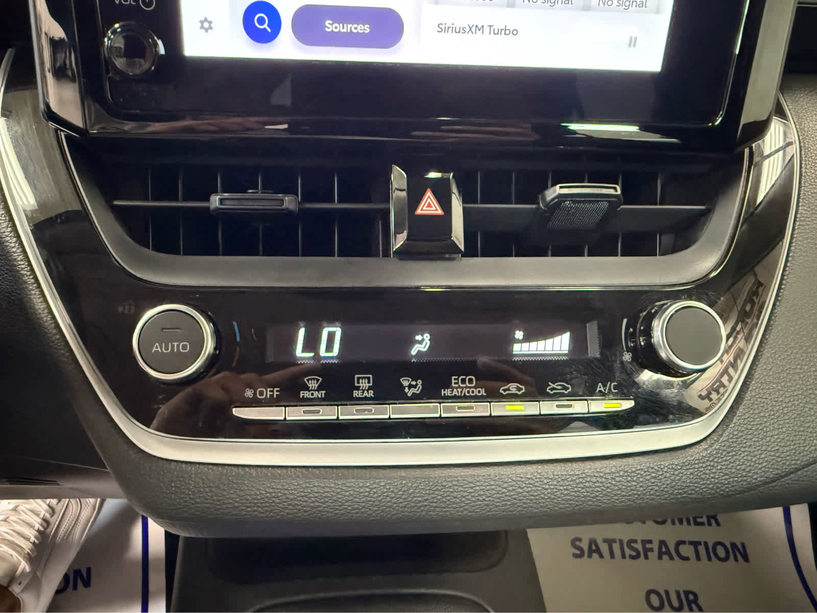 Used 2024 Toyota Corolla LE image 18