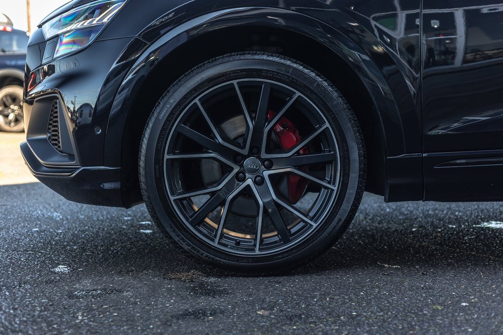 Used 2019 Audi Q8 Prestige w/ Adaptive Chassis Package image 12