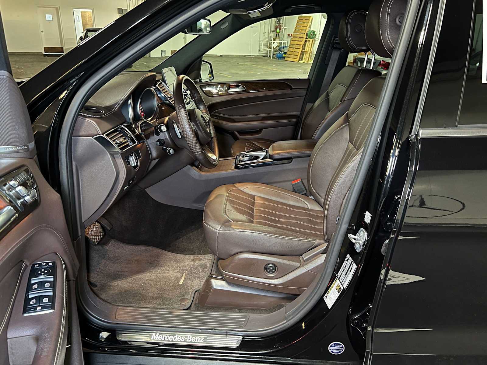 Used 2018 Mercedes-Benz GLS 450 4MATIC image 23