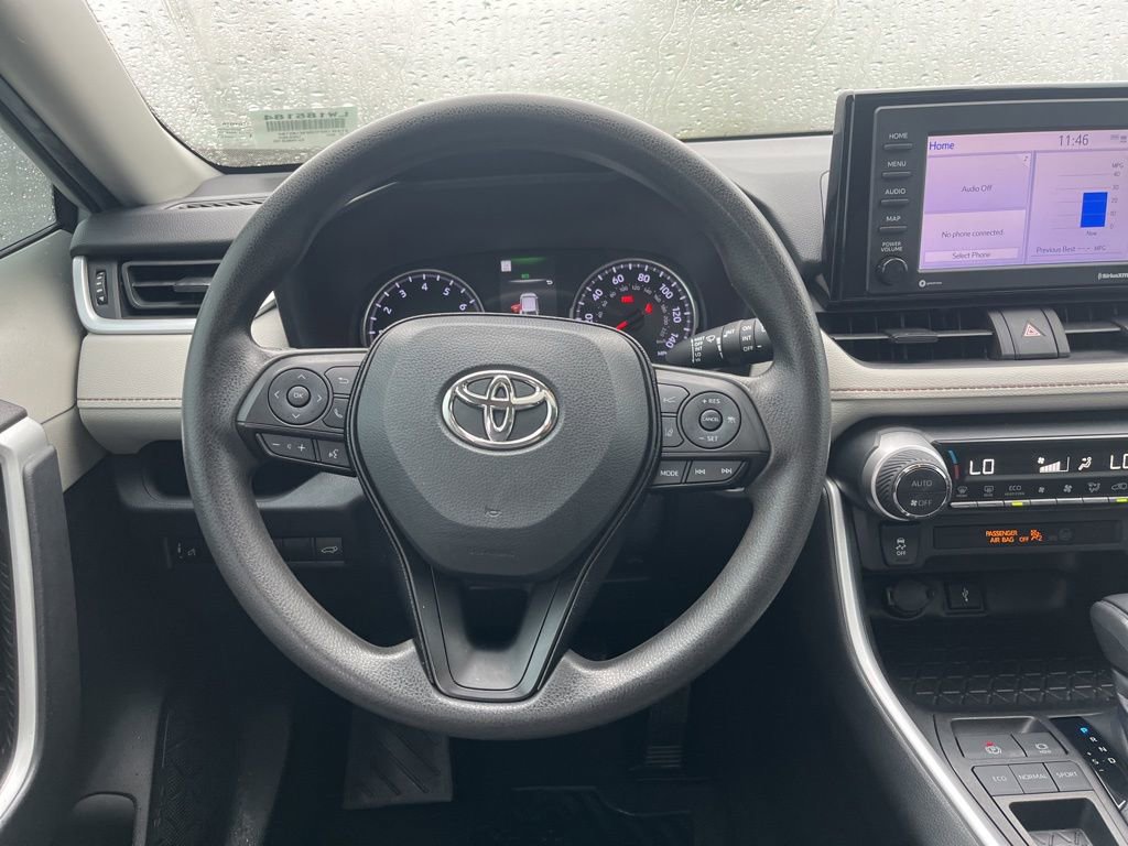 Used 2021 Toyota RAV4 XLE w/ Convenience Package image 17