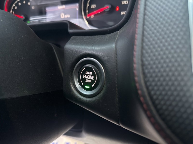 Used 2021 Chevrolet Suburban RST w/ Luxury Package image 13