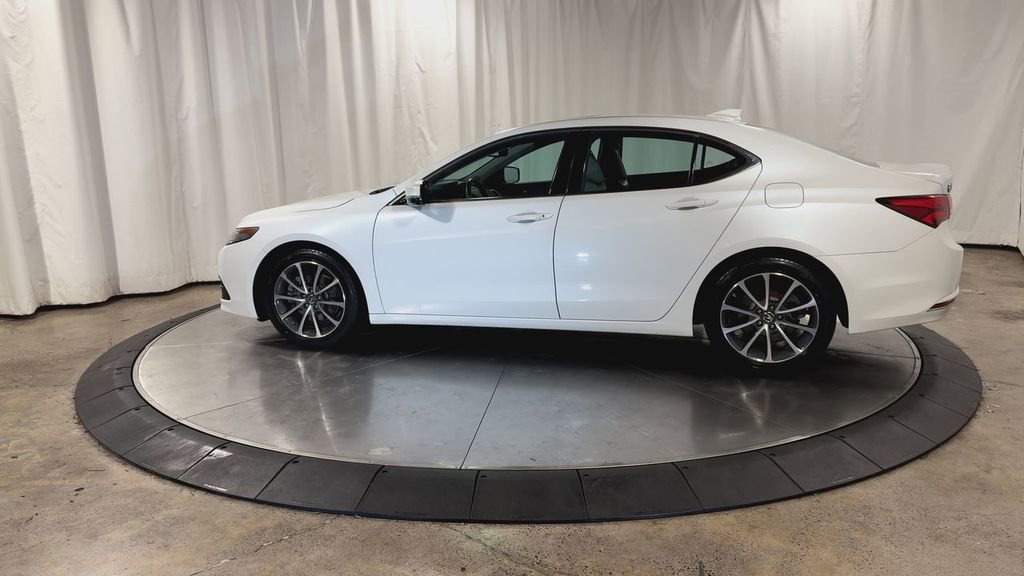 Used 2015 Acura TLX V6 image 6