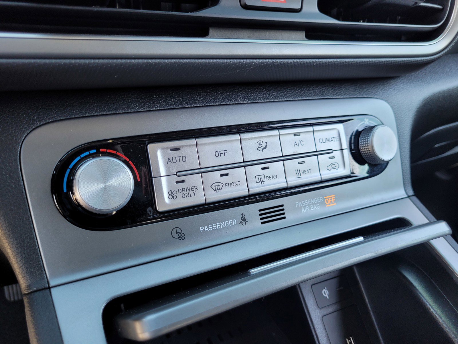 Used 2023 Hyundai Kona SEL image 18