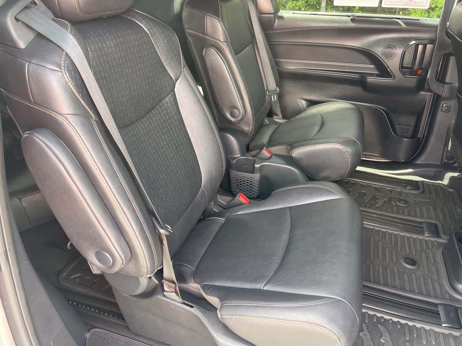 Used 2025 Toyota Sienna XLE Woodland Edition AWD/4WD image 18