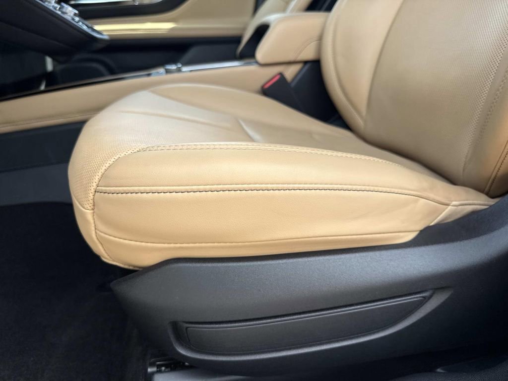 Certified 2020 Lincoln Corsair Reserve w/ Equipment Group 201A image 20