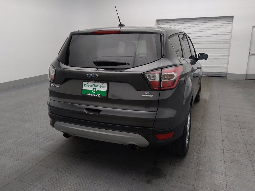 Used 2017 Ford Escape SE FWD image 7
